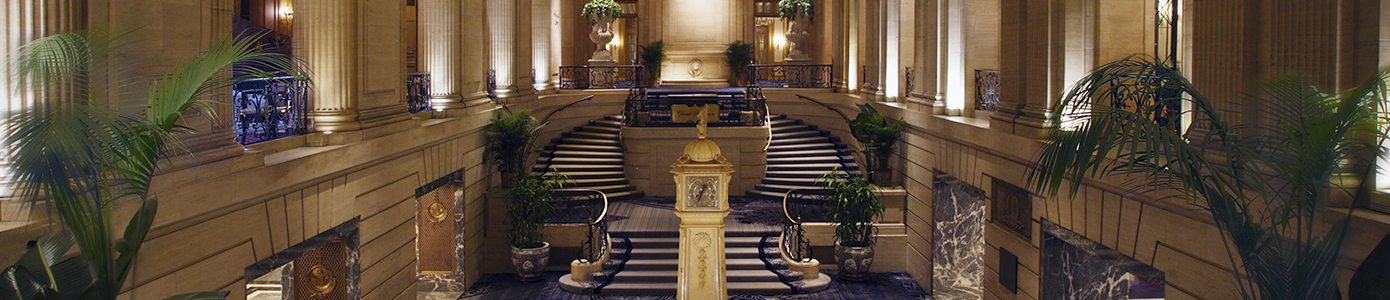 HC-Great-Hall-Less-Clock-Hero-Image-Chicago-1390-x-300